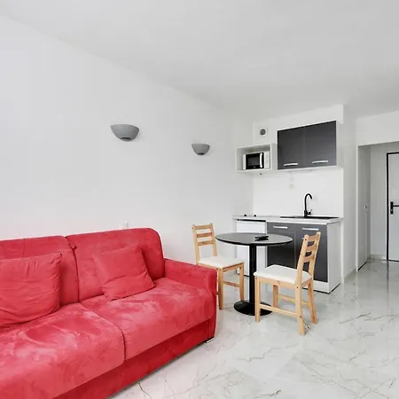 & Quiet - Denis 아파트 *