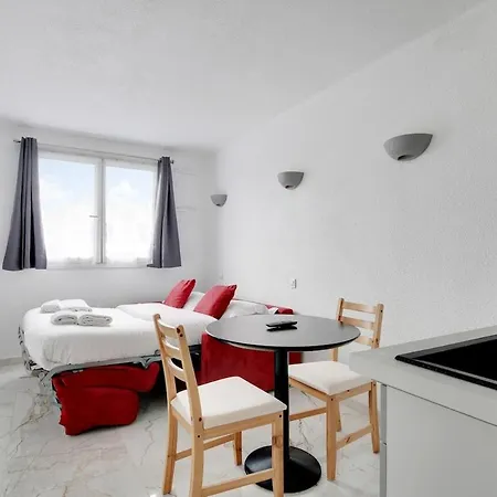 아파트 & Quiet - Denis *